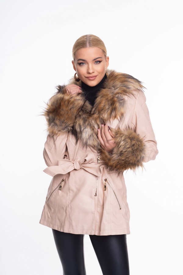 Bisbe kabát szőrme ujjal