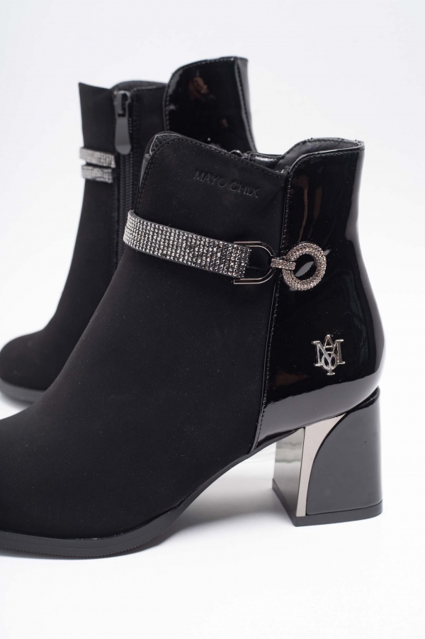 Strasszköves bokacsizma 4231/ F