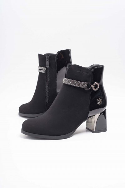 Strasszköves bokacsizma 4231/ F