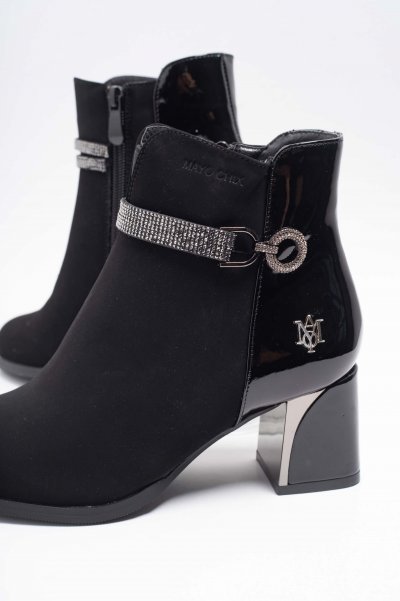 Strasszköves bokacsizma 4231/ F