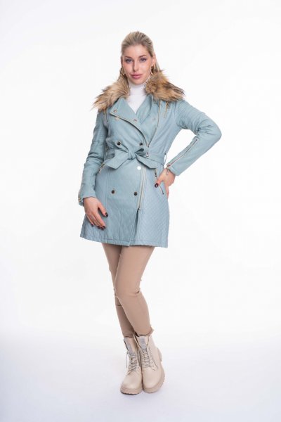 Fernanda steppelt kabát