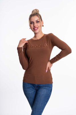 Light hímzett póló/ F